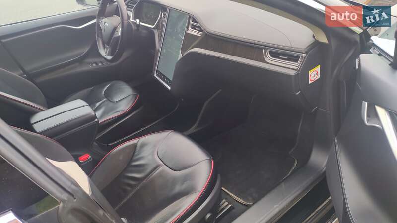 Лифтбек Tesla Model S 2014 в Житомире