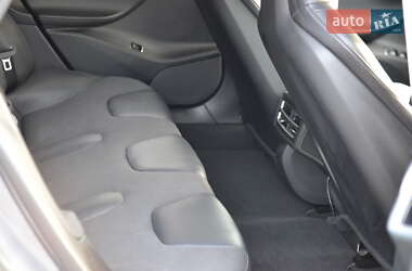 Ліфтбек Tesla Model S 2015 в 