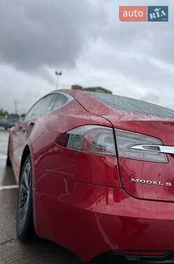 Лифтбек Tesla Model S 2017 в 