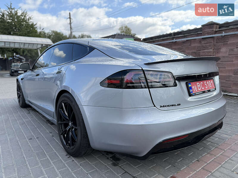 Лифтбек Tesla Model S 2024 в Ровно