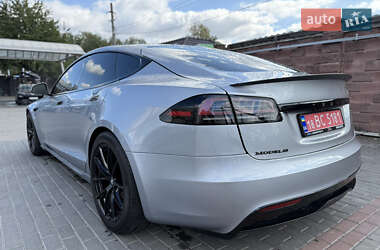 Ліфтбек Tesla Model S 2024 в 