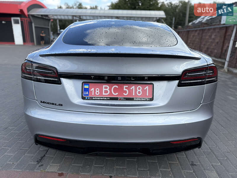 Лифтбек Tesla Model S 2024 в Ровно