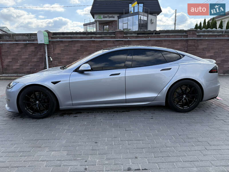 Лифтбек Tesla Model S 2024 в Ровно