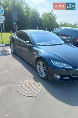 Ліфтбек Tesla Model S 2014 в 