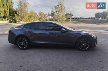 Лифтбек Tesla Model S 2016 в 