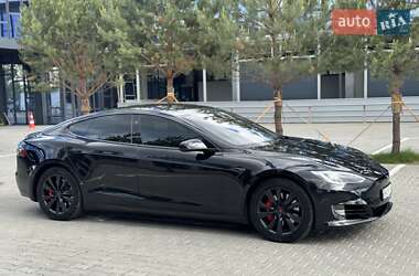 Ліфтбек Tesla Model S 2018 в 