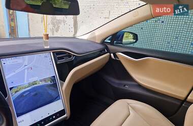 Лифтбек Tesla Model S 2016 в Днепре