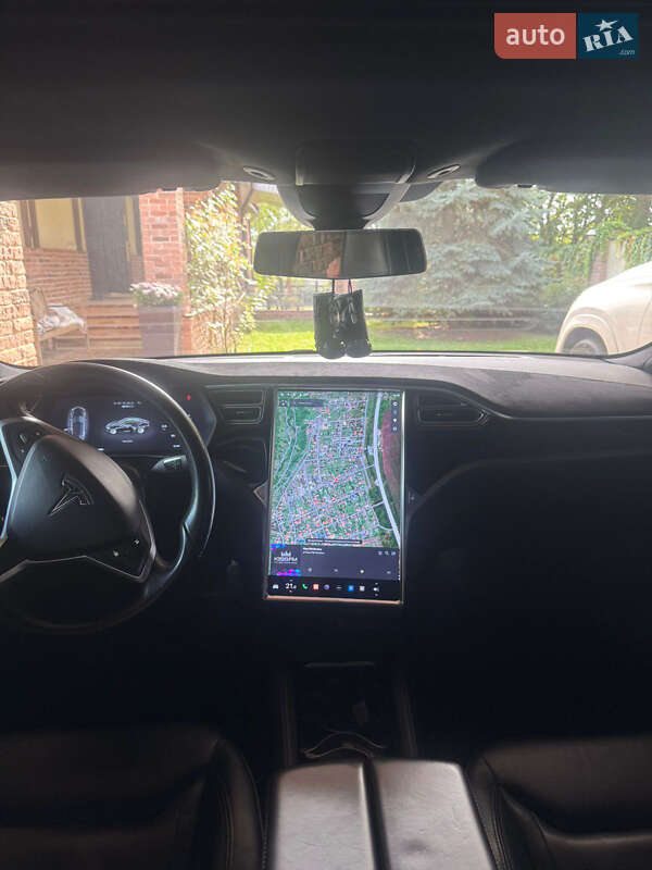 Лифтбек Tesla Model S 2015 в Днепре фото 3 Лифтбек Tesla Model S 2015 в Днепре