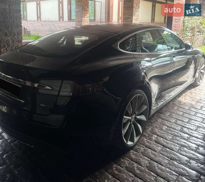 Лифтбек Tesla Model S 2015 в Днепре фото 5 Лифтбек Tesla Model S 2015 в Днепре