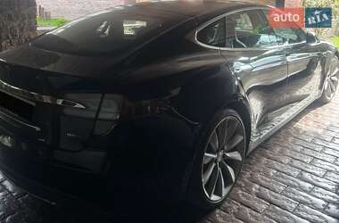 Лифтбек Tesla Model S 2015 в 