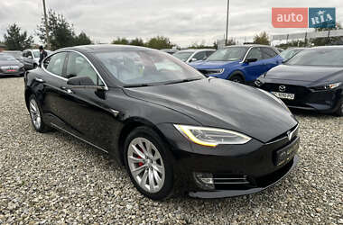 Ліфтбек Tesla Model S 2017 в 