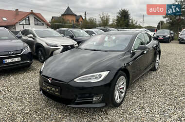 Ліфтбек Tesla Model S 2017 в 