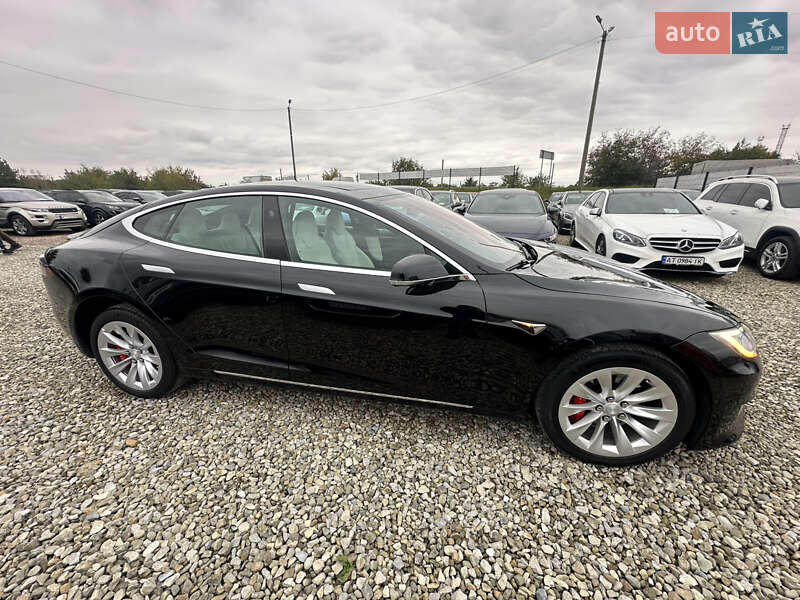 Ліфтбек Tesla Model S 2017 в Івано-Франківську фото 17 Ліфтбек Tesla Model S 2017 в Івано-Франківську