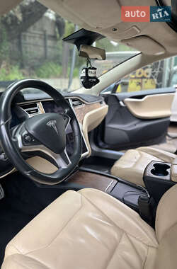 Ліфтбек Tesla Model S 2017 в 