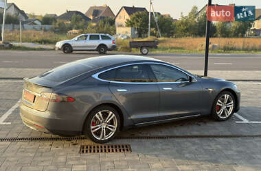 Лифтбек Tesla Model S 2014 в 