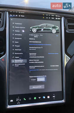 Лифтбек Tesla Model S 2014 в 