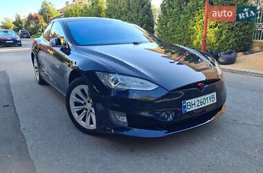 Ліфтбек Tesla Model S 2015 в Одесі