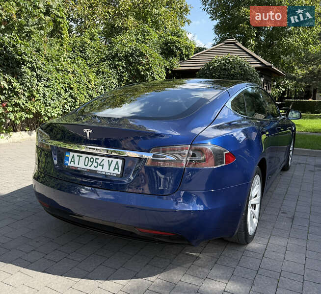 Лифтбек Tesla Model S 2018 в Ивано-Франковске