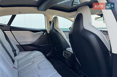 Ліфтбек Tesla Model S 2013 в  фото 17 Ліфтбек Tesla Model S 2013 в