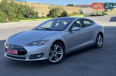 Ліфтбек Tesla Model S 2013 в  фото 7 Ліфтбек Tesla Model S 2013 в
