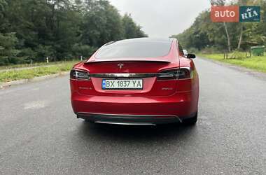 Ліфтбек Tesla Model S 2014 в 