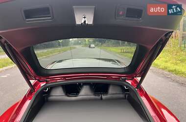 Ліфтбек Tesla Model S 2014 в 