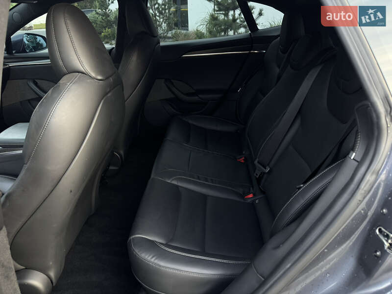 Лифтбек Tesla Model S 2021 в Луцке