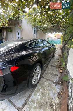 Лифтбек Tesla Model S 2016 в 