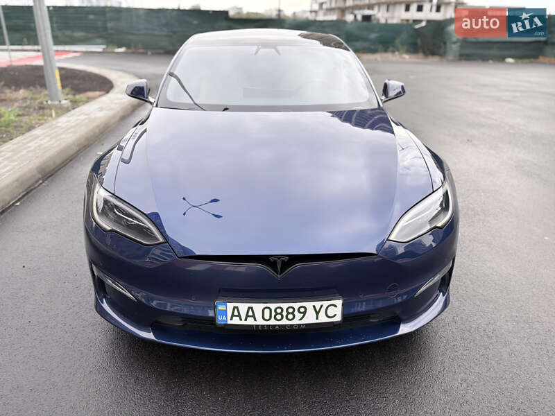 Лифтбек Tesla Model S 2022 в Киеве