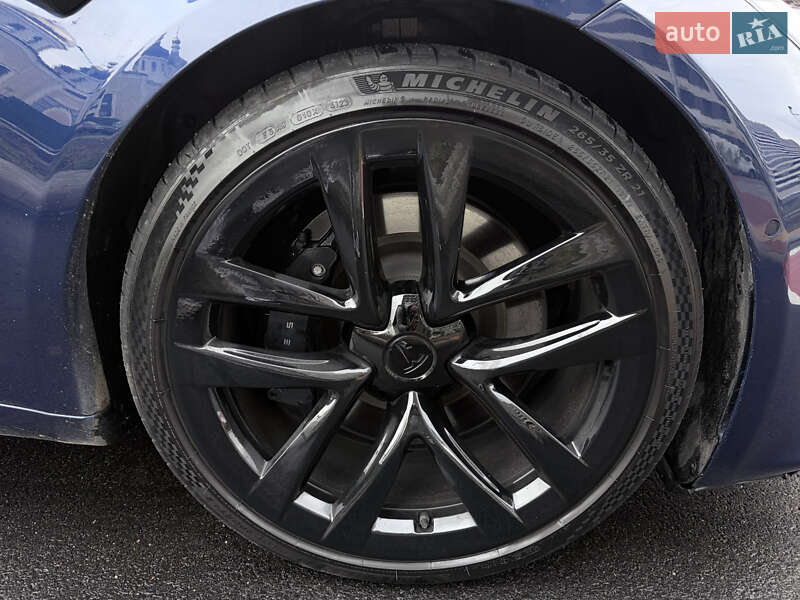 Лифтбек Tesla Model S 2022 в Киеве