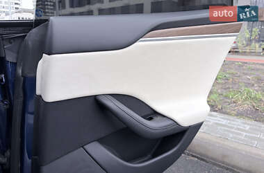 Ліфтбек Tesla Model S 2022 в 