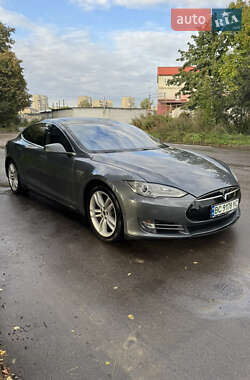 Лифтбек Tesla Model S 2013 в 