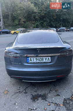 Ліфтбек Tesla Model S 2013 в 