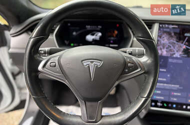Ліфтбек Tesla Model S 2019 в 