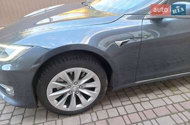 Ліфтбек Tesla Model S 2018 в 