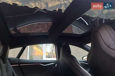Ліфтбек Tesla Model S 2018 в 