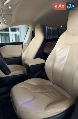 Лифтбек Tesla Model S 2014 в 