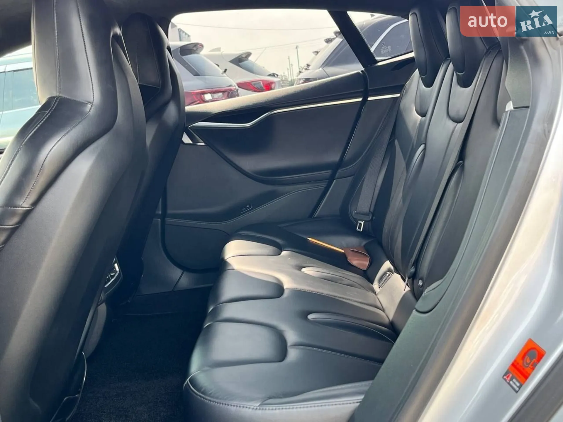 2014 Tesla Model S - мініатюра 8