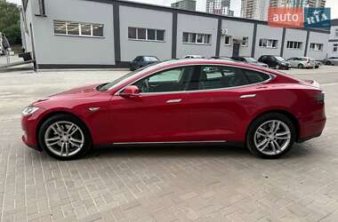 Лифтбек Tesla Model S 2013 в Киеве