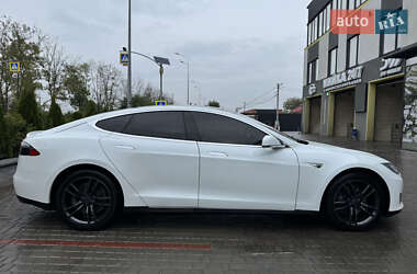 Ліфтбек Tesla Model S 2016 в 