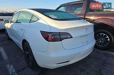Лифтбек Tesla Model S 2018 в 