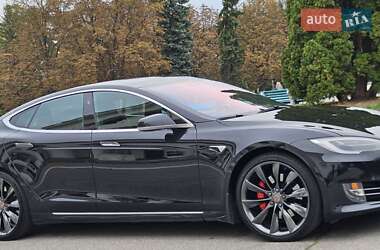 Ліфтбек Tesla Model S 2017 в 