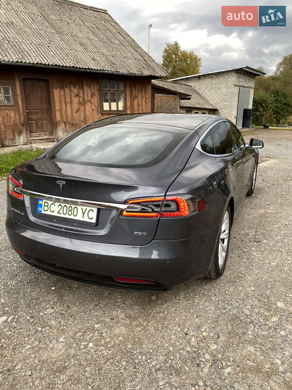 Лифтбек Tesla Model S 2018 в Каменке-Бугской