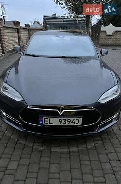 Ліфтбек Tesla Model S 2016 в 