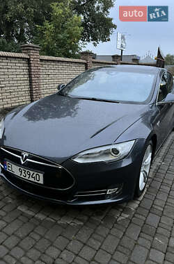 Лифтбек Tesla Model S 2016 в Тернополе