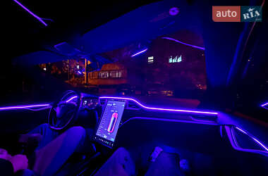 Лифтбек Tesla Model S 2019 в 
