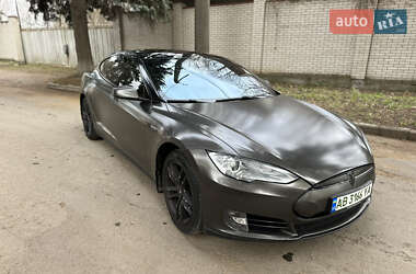 Ліфтбек Tesla Model S 2014 в 