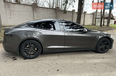 Ліфтбек Tesla Model S 2014 в 