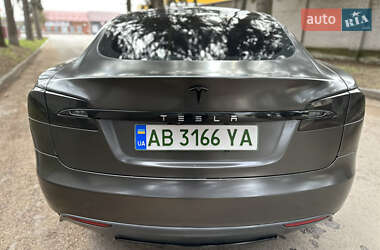 Ліфтбек Tesla Model S 2014 в 