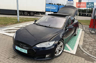 Ліфтбек Tesla Model S 2013 в 